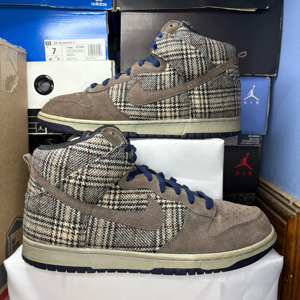Size 10.5 - Nike Dunk Premium High Tweed Pack